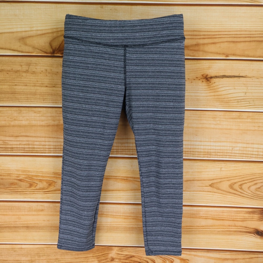 Jockey‎ Capri Leggings Womens Size M Gray Striped Polyester Blend Stretch